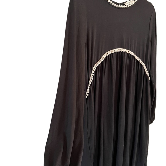 EUC You & Me Dress - Picture 4 of 8